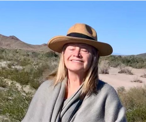 Artwork by Lindsay Stroh